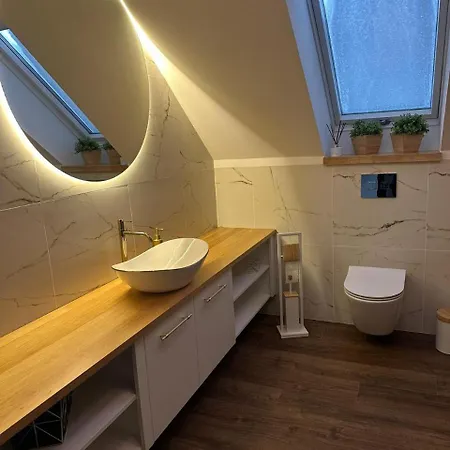 - Nigdy W Zyciu * シェンナ